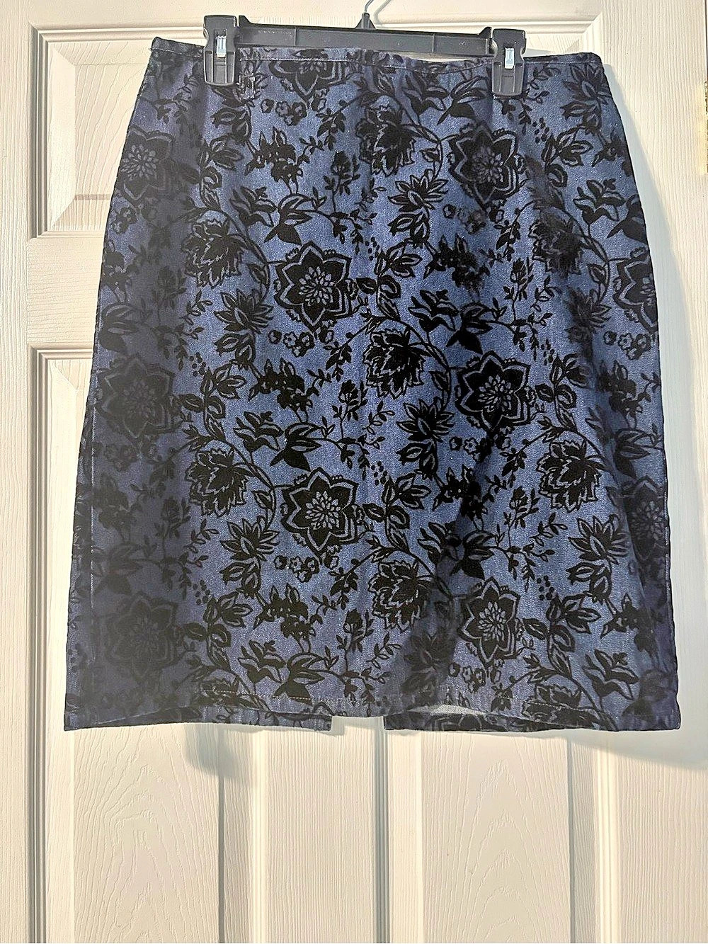 Vintage Floral Midi Skirt in Blue & Black